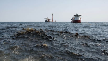 Marina identifica posibles fuentes del derrame en el Golfo de México