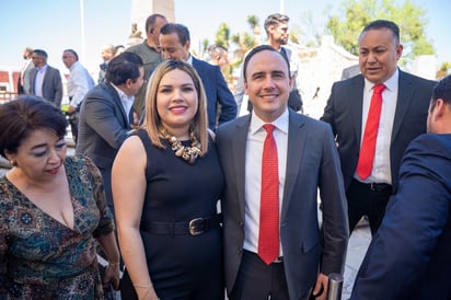 REGIÓN La alcaldesa Yesica Sifuentesacompañó al gobernador Manolo Jiménez Salinas en la ceremonia conmemorativadel 113 aniversario del Plan de Guadalupe,