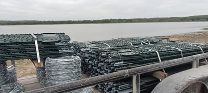 EJIDATARIOS   Piedras Negras, Coah. – Con el objetivo de apoyar al sector ganadero local, la coordinación de la Secretaría de Desarrollo Rural del Estado instaló tres