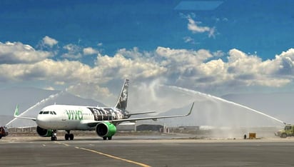 Llega a Saltillo el primer vuelo directo de Cancún 