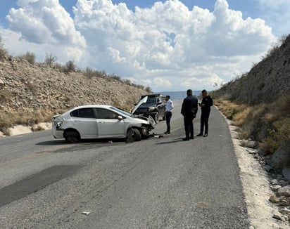 Accidente vial: Conductora de Allende pierde el control al regresar de Saltillo; no hubo lesiones graves. Accidente vial: Conductora de Allende pierde el control al regresar de Saltillo; no hubo lesiones graves.