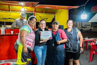 Día del Taco genera actividad comercial en la Macroplaza 1