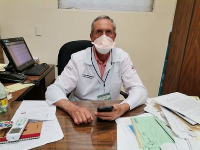 LOCALES En un acto de vocación y compromiso social, el cirujano plástico Norberto Naal encabeza una labor médica altruista en el Hospital General Centro de Salud