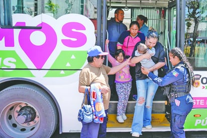 Transporte gratis apoyo al turismo en días santos