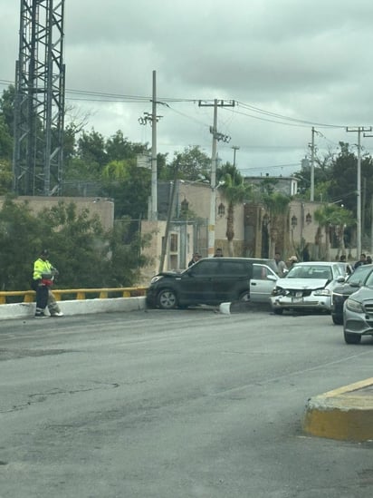 seguridad : Al menos tres vehículos se ven involucrados cerca del bulevar Pape