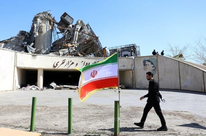 Irán rechaza propuesta de alto al fuego y mantiene tensión en Ormuz