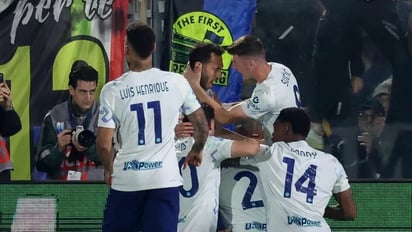 Inter de Milán vence 4-3 al Como en un partido frenético y consolida su liderato