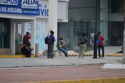 actividad matutina : Entre calles semivacías, trabajadores madrugadores y negocios abriendo sus puertas, la ciudad comienza a moverse antes del ruido