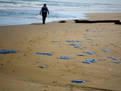PEMEX Pemex confirmó que una fuga en un ducto del complejo Cantarell provocó el derrame en el Golfo de México, mientras continúan investigaciones y sanciones