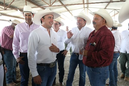Región: Todos quienes compren un semental en las diferentes subastas en el estado, tendrán un apoyo de 20 mil pesos.