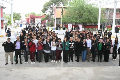 región: El municipio realiza Feria de la Salud Mental con módulos de prevención, orientación y detección oportuna para estudiantes