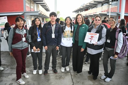 región: El municipio realiza Feria de la Salud Mental con módulos de prevención, orientación y detección oportuna para estudiantes