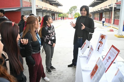región: El municipio realiza Feria de la Salud Mental con módulos de prevención, orientación y detección oportuna para estudiantes