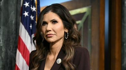 Condenan a 3 años a hombre por robo a Kristi Noem en Washington
