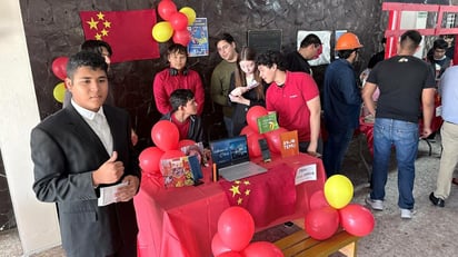 Universitarios