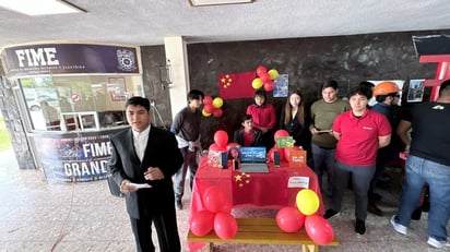 Universitarios