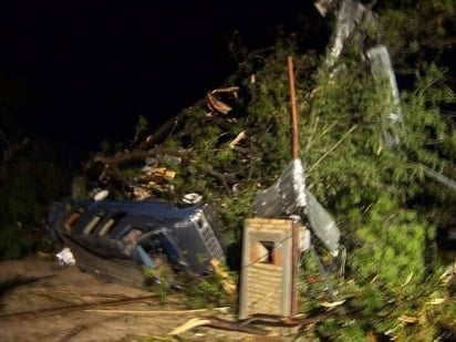 tornado : Aquella tarde, a las 18:21 horas, el fenómeno tocó tierra en la colonia Año 2000.