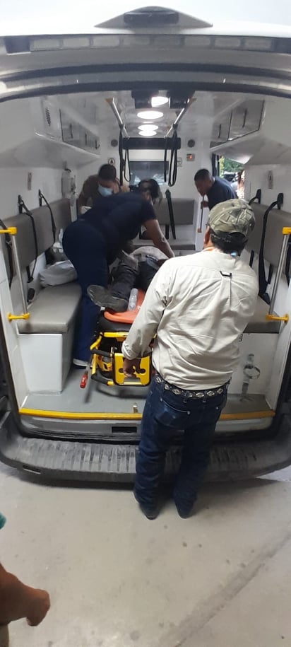 ACCIDENTE  Un hombre de 55 años permanece en estado crítico luego de ser localizado sin conocimiento dentro de una acequia en el municipio de Nava, lo que generó