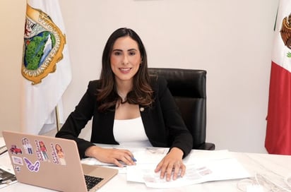 Formación: La senadora Cecilia Guadiana Mandujano impulsa reformas para integrar el tema en todos los niveles educativos.