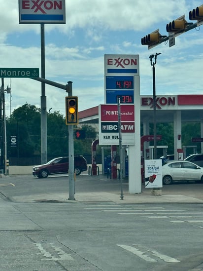 Gasolina : En diversas estaciones de servicio, el combustible regular ya se comercializa por encima de ese costo.