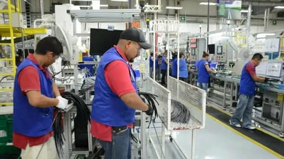 Coahuila logra tercer lugar en empleo formal pese a retos industriales