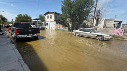 Denuncias por drenaje rebasado derivan en confrontación