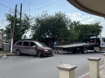 Exceso de velocidad provoca volcadura en Alejo González