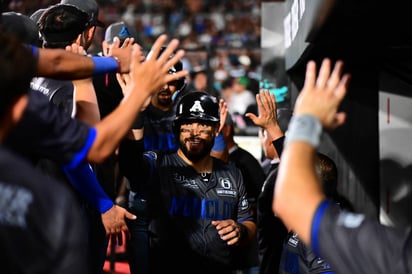 Acereros domina a Saraperos y asegura la serie en Saltillo