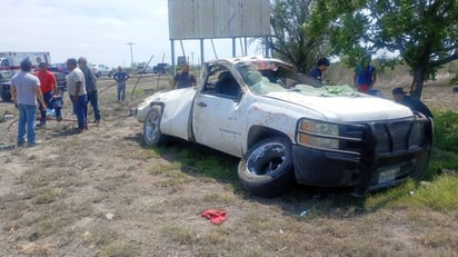 Accidente : ocasionó que el conductor perdiera el control del volante, saliera del camino y terminara volcando.