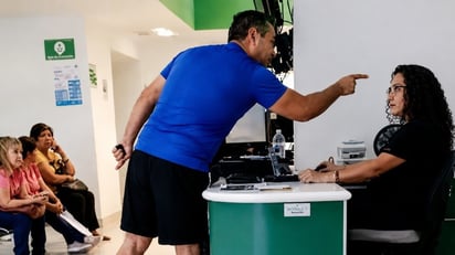 “Te mato y te meto en una bolsa”: hombre amenaza a empleada del IMSS en SLP
