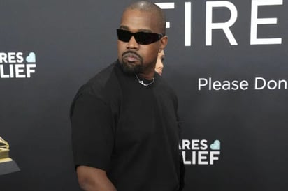 Demandan a Yeezy, marca de Kanye West, por incumplimiento de contrato