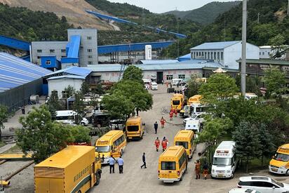 EXPLOSIÓN  Una explosión de gas en una mina de carbón en Shanxi, China, dejó 90 muertos, varios desaparecidos y más de 120 hospitalizados.  Una explosión registrada
