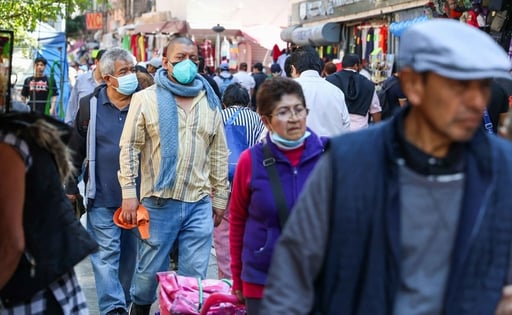 El doctor Macías llamó a vacunarse preferentemente a las personas que tienen una enfermedad crónica, adultas mayores y mujeres embarazadas.  De acuerdo