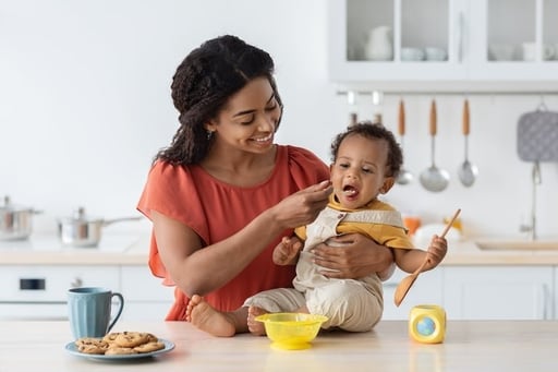 Un estudio reciente ha demostrado que los mensajes de texto y otros comentarios en línea pueden ser efectivos para prevenir la obesidad en niños muy pequeños.