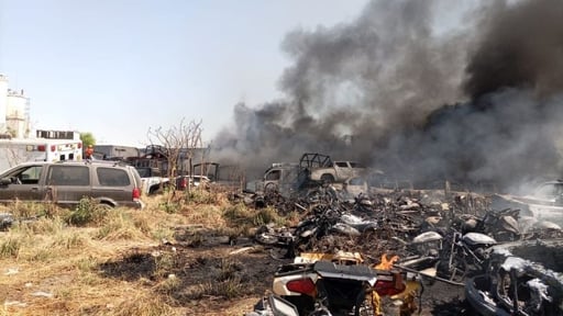 Un incendio en un corralón de Juárez, Nuevo León, movilizó a Protección Civil y Bomberos. Hasta el momento no se reportan personas lesionadas.  Elementos