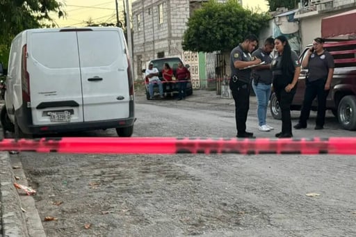 Karen Teresa Acuña, de 34 años, falleció tras ser hallada con heridas de arma blanca junto a su pareja en Torreón; investigación será por feminicidio.