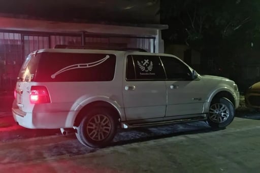 Un adulto mayor fue encontrado sin vida dentro del baño de su casa en el Fraccionamiento La Merced II de Torreón; las primeras versiones apuntan a un infarto.