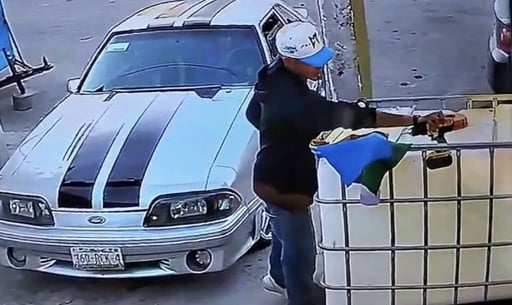 Piedras Negras.- Un intento de robo registrado en la colonia Villarreal se volvió tendencia en redes sociales luego de que las cámaras de seguridad captaran