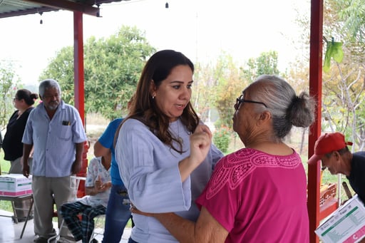 El DIF San Juan de Sabinas entregó apoyos alimentarios a habitantes del Ejido Zaragoza, reforzando la atención a sectores vulnerables y fortaleciendo programas