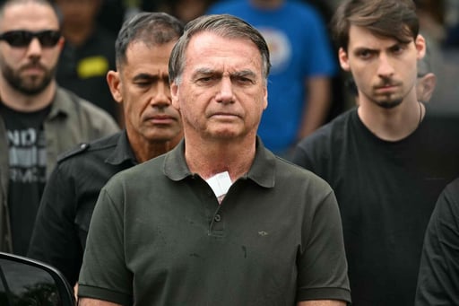 El Supremo de Brasil envió a prisión al expresidente Jair Bolsonaro tras descubrir que intentó romper su tobillera electrónica, mientras partidarios planean