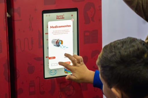 Como parte de la estrategia 'Ilumina el Mundo', se instalaron en diversas ciudades de México máquinas “expendedoras de caridad” para recolectar donaciones