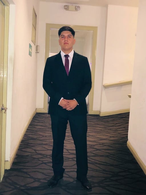 “No espero a que las oportunidades lleguen, las creo con esfuerzo, disciplina y pasión cada día.”  A sus 21 años, Manuel Padilla Reyes vive una rutina