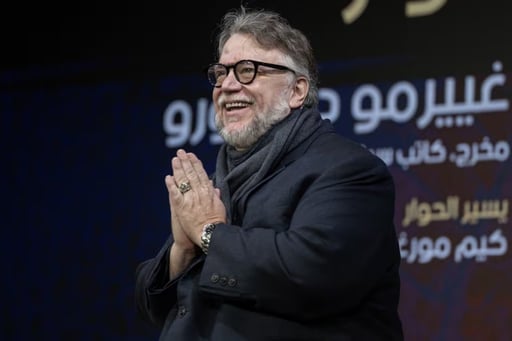 Guillermo del Toro abordó en Marrakech la compleja realidad migratoria y defendió el papel del cine para ofrecer una segunda narrativa que genere comprensión