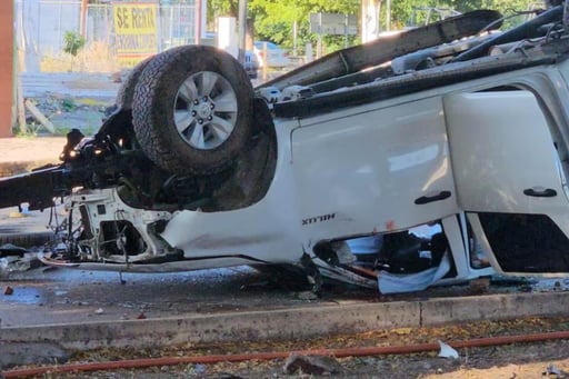 El comandante de la Policía Municipal de Culiacán, Luis Guillermo “N”, fue atacado a balazos cuando circulaba en su auto particular, quedó herido y su vehículo
