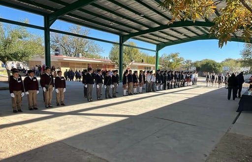 Con cinco escoltas participantes, el Concurso de Bandera en Sabinas promovió disciplina, respeto y valores cívicos, destacando la escuela ganadora Margarita