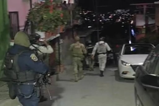 Una mujer murió en Chilpancingo tras enfrentar a un agresor armado que intentó abusar de su hija menor durante un ataque dentro de su vivienda.  Una mujer