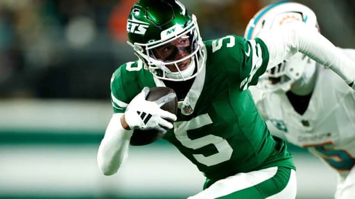    Garrett Wilson, receptor estrella de los Jets, finaliza su temporada. Conoce los detalles de su lesión y el plan del equipo para su recuperación.