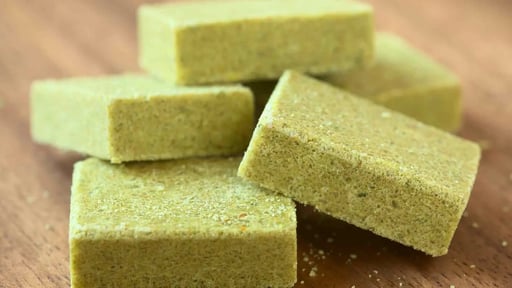 Presentes en millones de cocinas por su bajo costo, facilidad de uso y disponibilidad, las pastillas de caldo se han vuelto una solución habitual para realzar