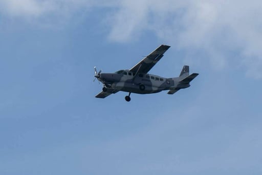 Una aeronave de la Marina mexicana sufrió un incidente en Texas mientras realizaba una misión de apoyo médico con la Fundación Michou y Mau.  La Secretaría