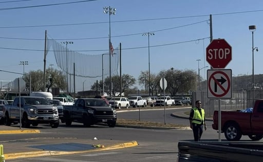 La ciudad de Eagle Pass reportó que más de 60 mil paisanos cruzaron de Eagle Pass a Piedras Negras durante el pasado fin de semana, en el marco del Operativo
